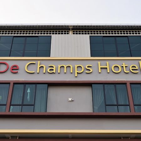 De Champs Hotel Kuantan Kültér fotó